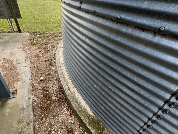 lot-26.-5,000-bu.-grain-bin-to-be-moved,-includes-single-phase-bin-fan-(bin-4)-image-26