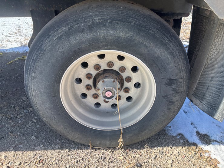 #2292-•-1991-cornhusker-pup-trailer-image-34