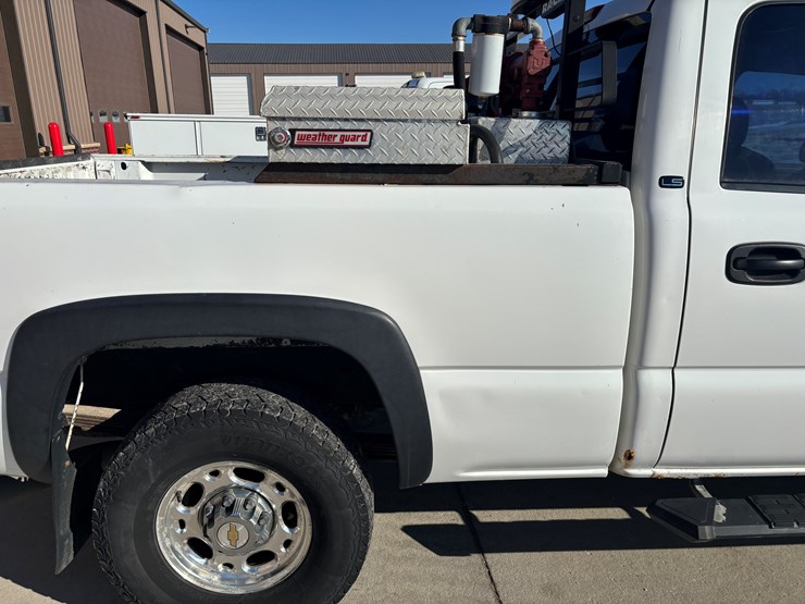 2002-chevrolet-2500-image-14