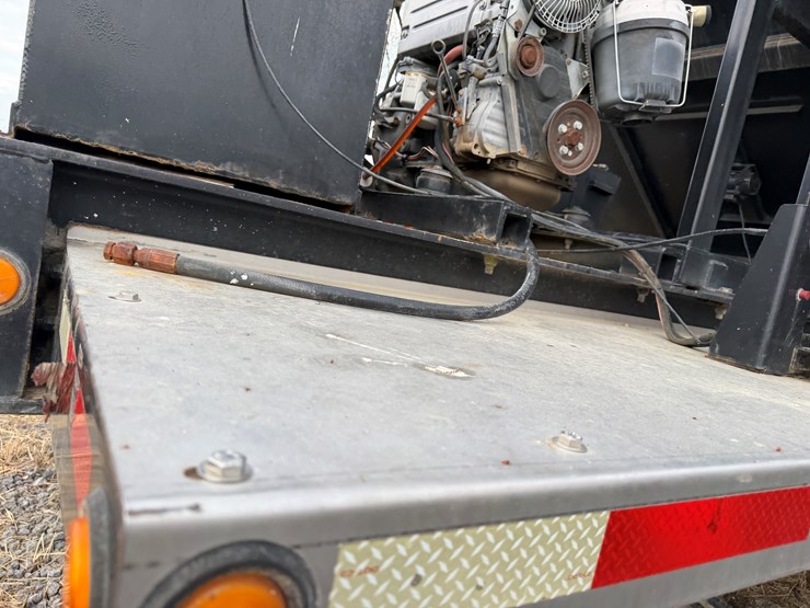 #40962-•-2013-magnolia-/-adams-t/a-fertilizer-tender-trailer-image-41