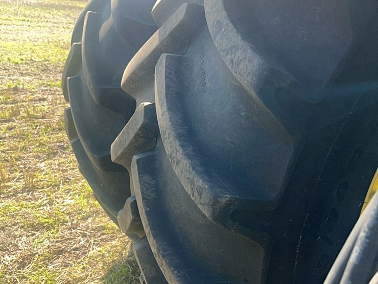 2016-john-deere-9520r-image-63