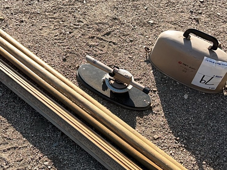 survey-tool,-complete-with-scope,-measuring-stick,-tripod-image-12
