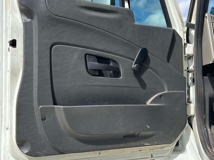 2014-international-workstar-7500-image-9