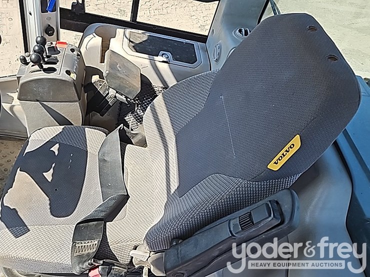 2018-volvo-l70h-image-38