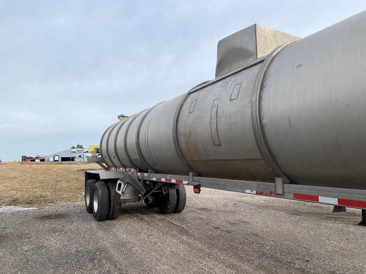 #500-•-2012-northern-8,500-gallon-semi-manure-tanker-(has-wi-title)-(waupun,-wi)-image-5