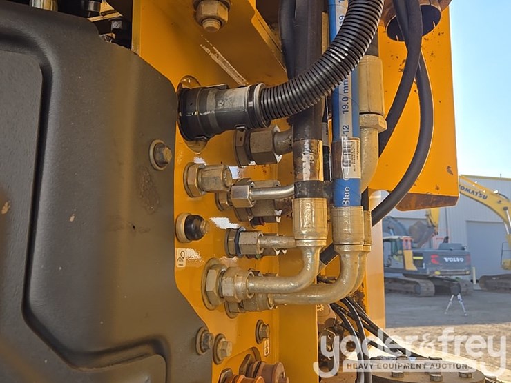 2021-deere-460e-image-46