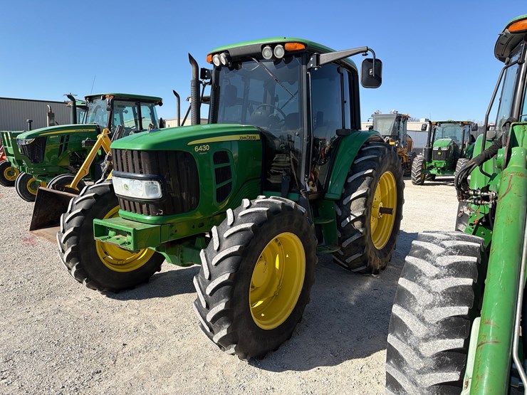 2012-john-deere-6430-image-21