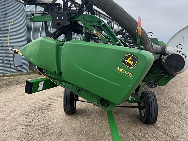 2013-john-deere-640-image-4