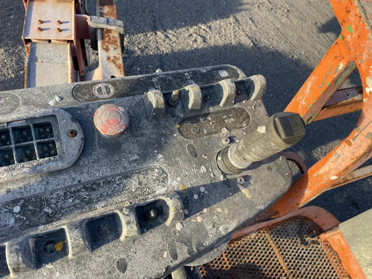 2007-jlg-800s-image-7