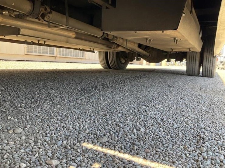 2015-ford-f550-image-28