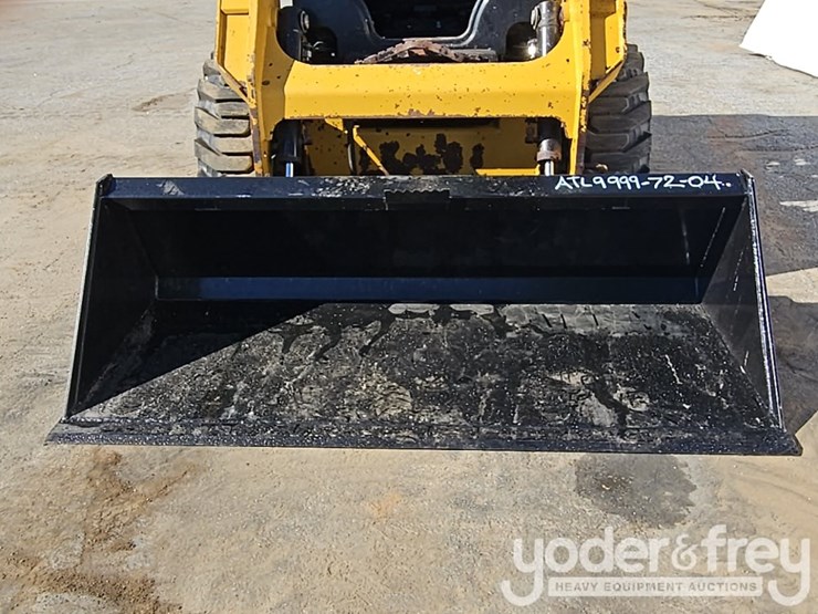 2021-caterpillar-226d3-image-16