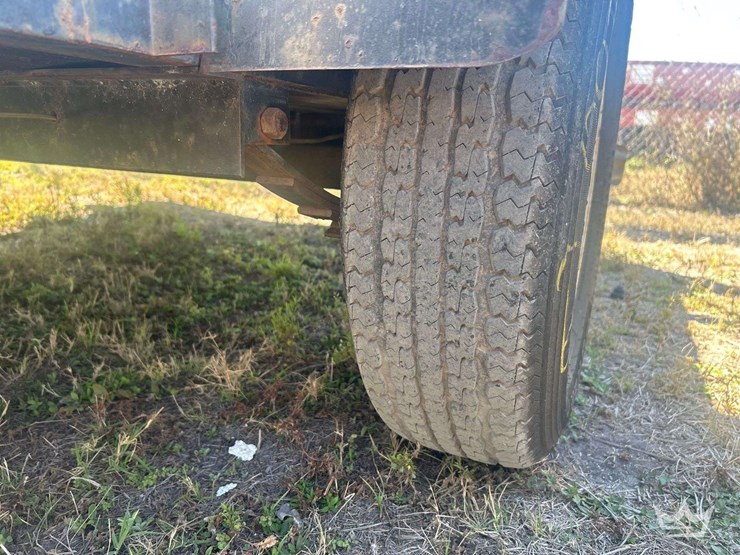 2006-hitch-and-trailers-inc.-12ft-s/a-utility-trailer-image-9