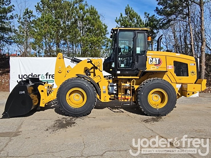 2026-caterpillar-930-image-2