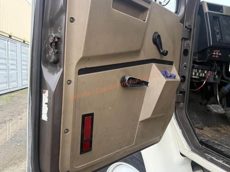 1991-caterpillar-10-image-40