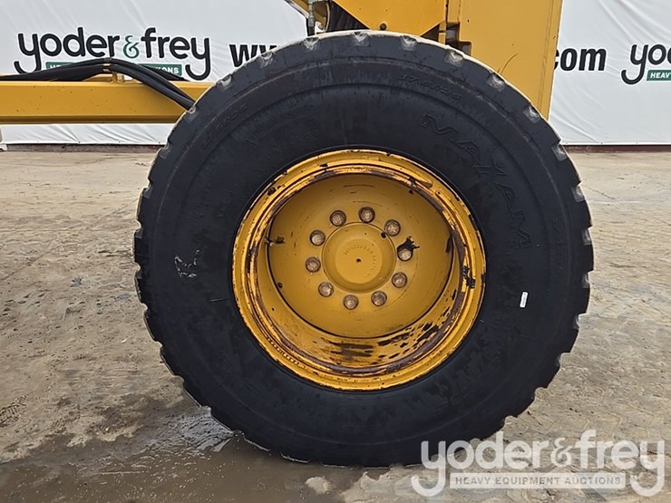 2015-caterpillar-12m3-image-19