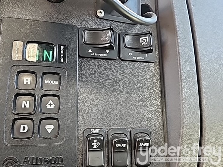 2018-peterbilt-337-image-62