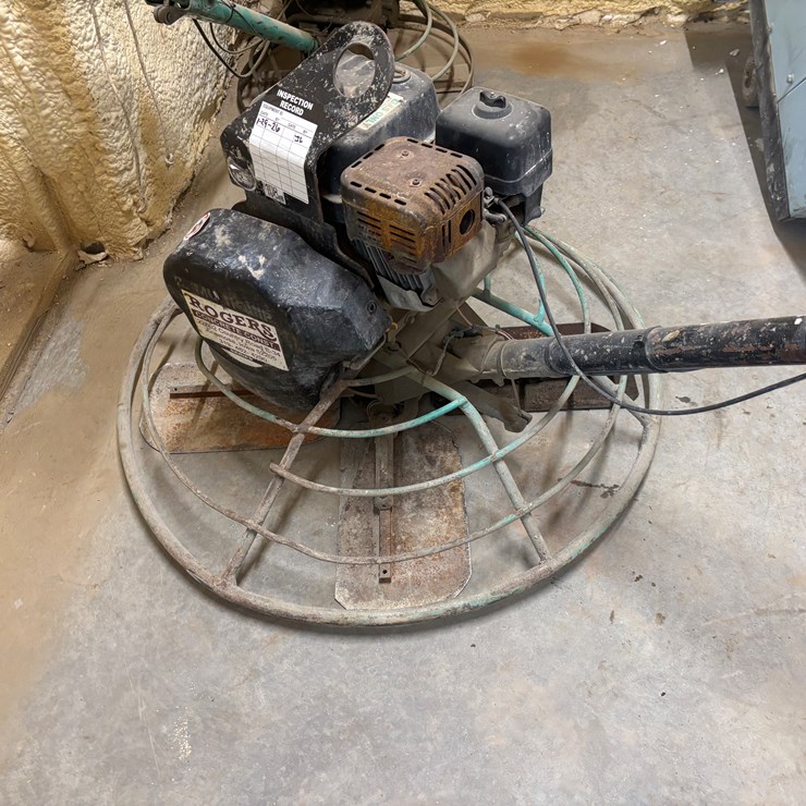 #3654 • Whiteman Approx. 34" Power Trowel