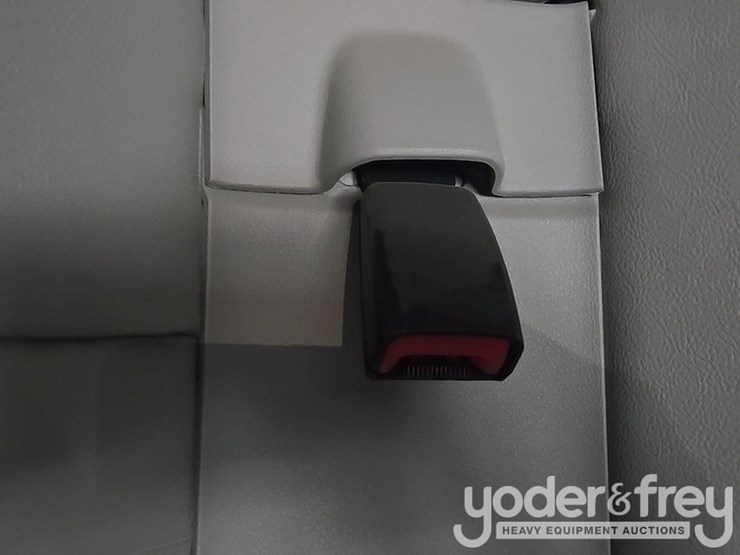 2019-peterbilt-579-image-100