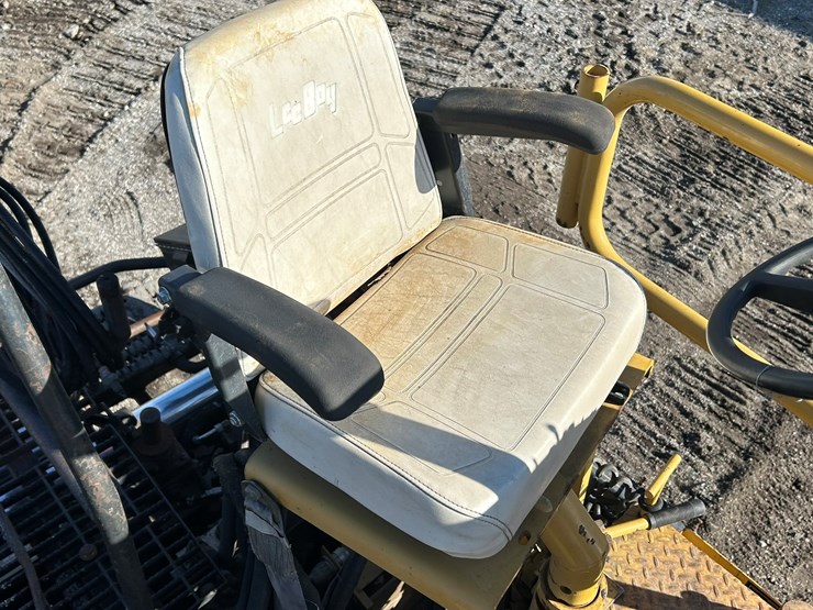 caterpillar-ap-650b-image-52