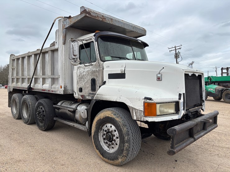 2000-mack-ch600-image-2