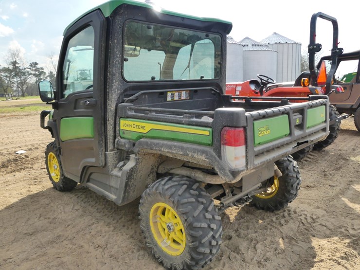 john-deere-gator-image-3
