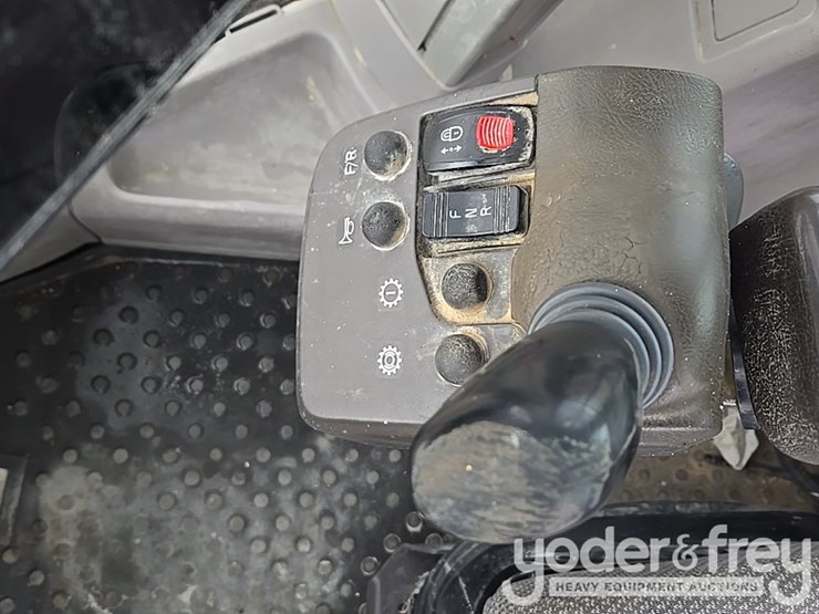 2021-volvo-l90h-image-60