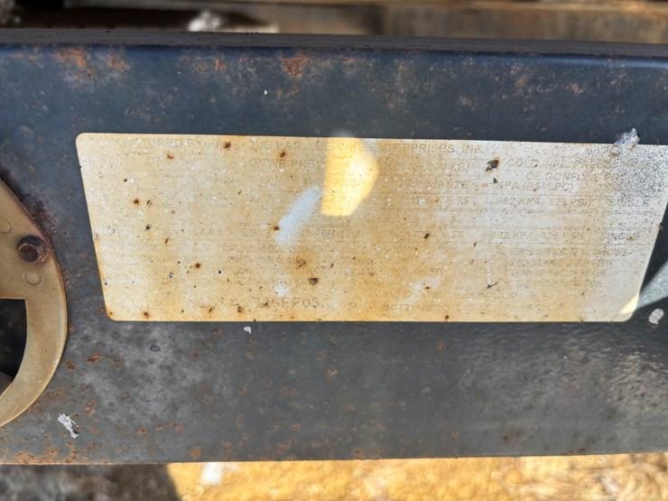 #2272-•-b-&-b-26'-equipment-trailer-image-52