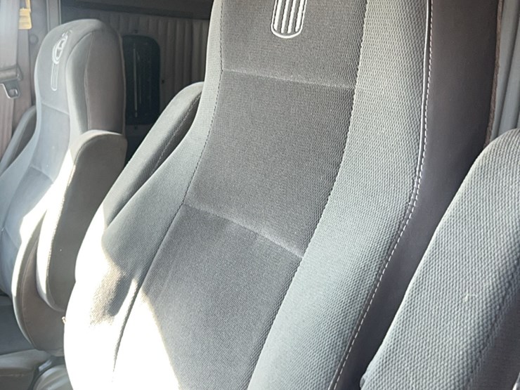 2007-kenworth-t800-image-48