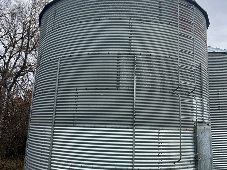 lot-23.-3,250-bu.-columbian-grain-bin-to-be-moved-(bin-1)-image-10