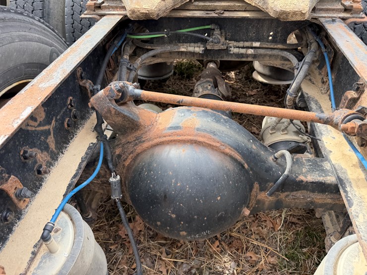 #40954-•-2016-freightliner-t/a-daycab-truck-tractor-3akjgedv4gsgw5933-image-14