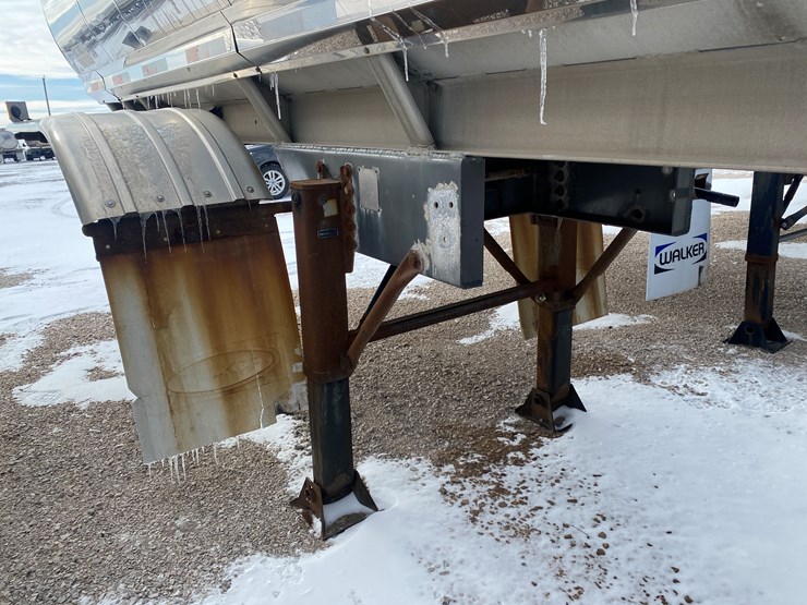 1990-walker-tanker-image-28