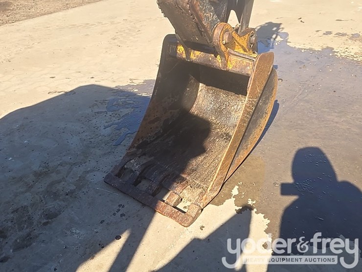 2010-deere-310sj-image-56