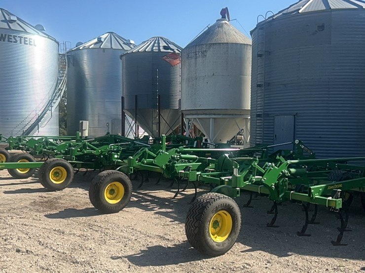 2024-john-deere-52-image-8