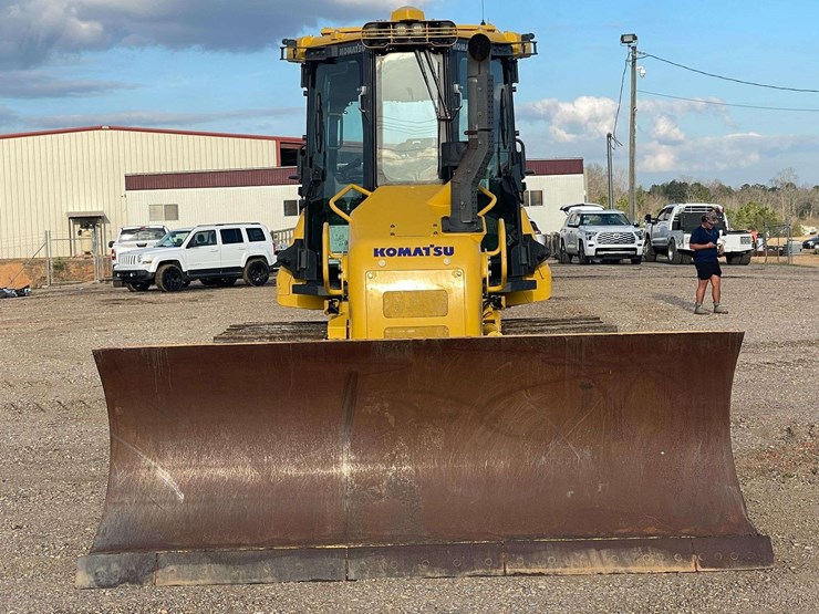 2022-komatsu-d51pxi-image-6