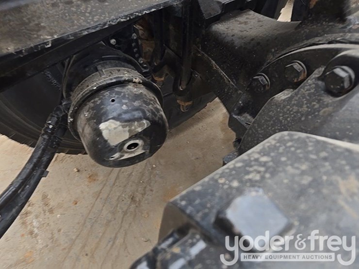 2019-peterbilt-579-image-41