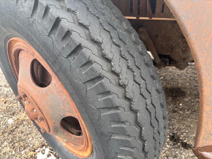 #2255-•-1941-chevrolet-flatbed-dump-truck-image-54