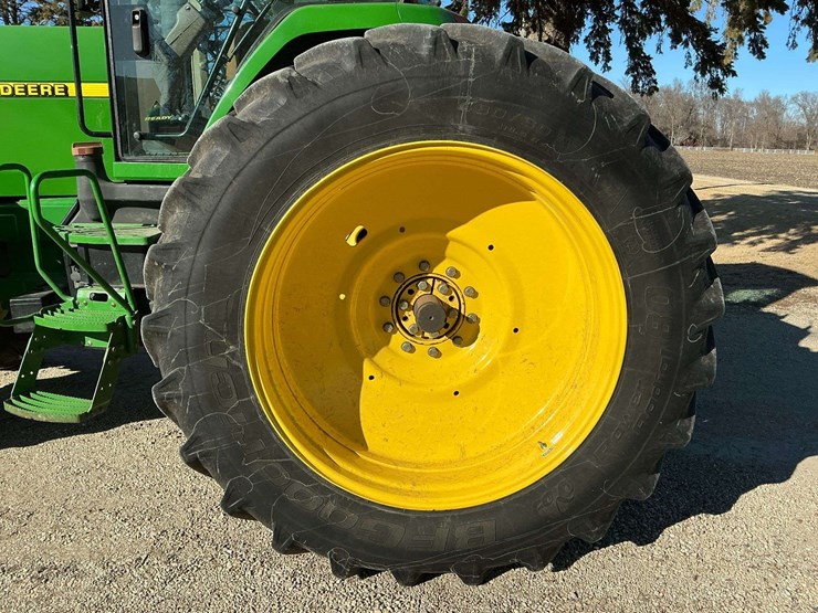 1997-john-deere-8300-image-23