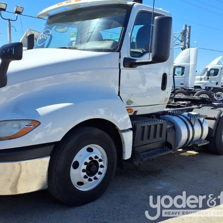 2018 INTERNATIONAL LT