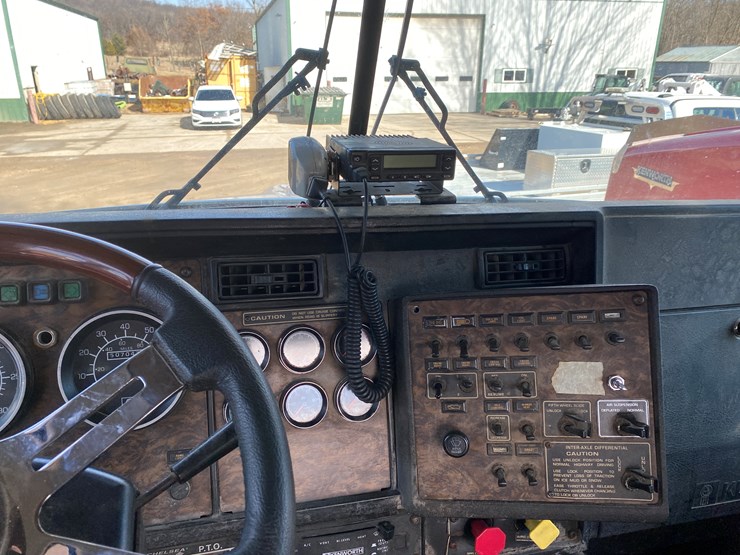 1998-kenworth-t800-image-40