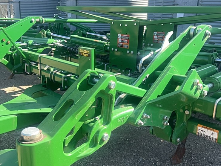 2022-john-deere-52-image-38