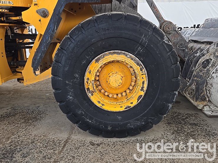 2014-volvo-l150h-image-13