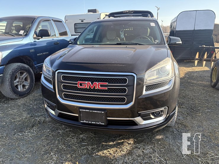 2014-gmc-acadia-image-2