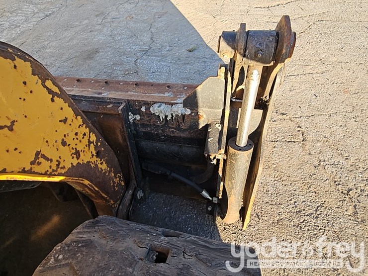 2012-caterpillar-289c-image-12