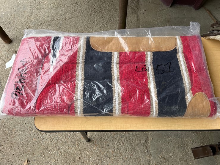 #51-•-western-16in-saddle-and-blanket-image-4