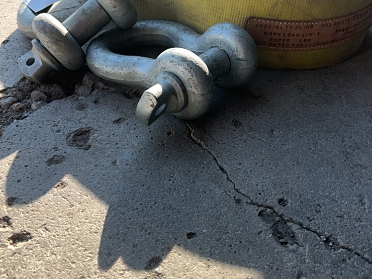 50’-tow-strap,-very-heavy-duty,-used-for-big-four-wheel-drive-tractors,-combines,-etc.
includes-two-very-heavy-duty-clevis’s-image-11