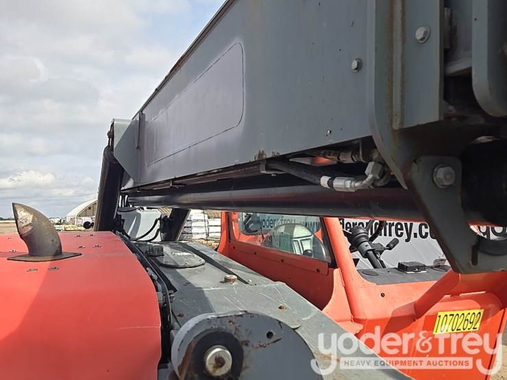 2017-skyjack-sj843th-image-28