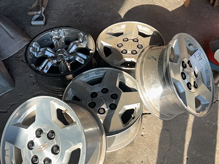 (5)-6-hole-chevy-rims,-complete-set-of-four-with-lug-nuts,-plus-one-extra-image-4