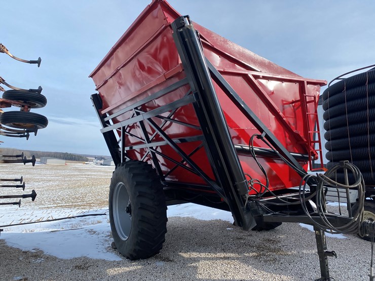 1992-byron-1512-image-4