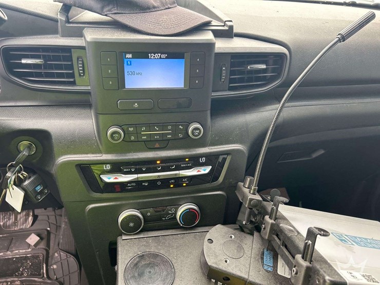 2024-ford-explorer-image-16