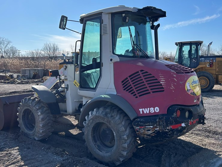 takeuchi-tw80-image-3